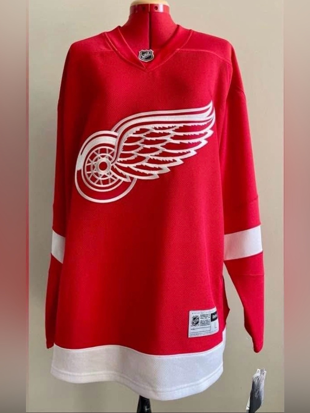 Detroit Red Wings NHL fan jersey by Reebok - Size Large ( NWT)